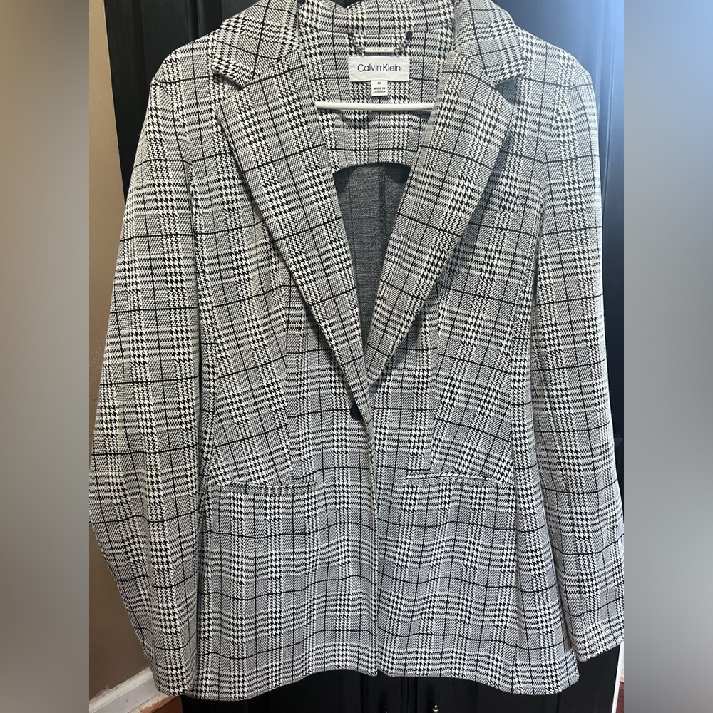 Adorable Calvin Klein Blazer